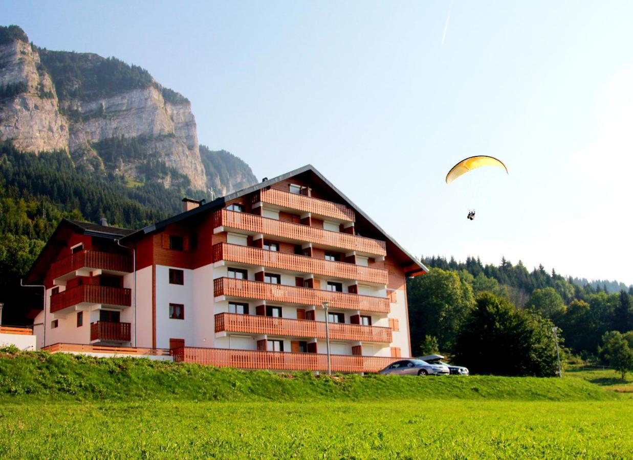 Appartement Confortable A Thollon-Les-Memises Avec Vue ภายนอก รูปภาพ